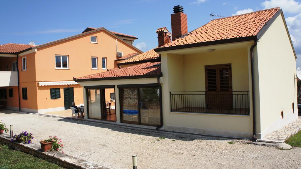 Guesthouse Casa Barbaro Rovinjsko Selo Exterior foto
